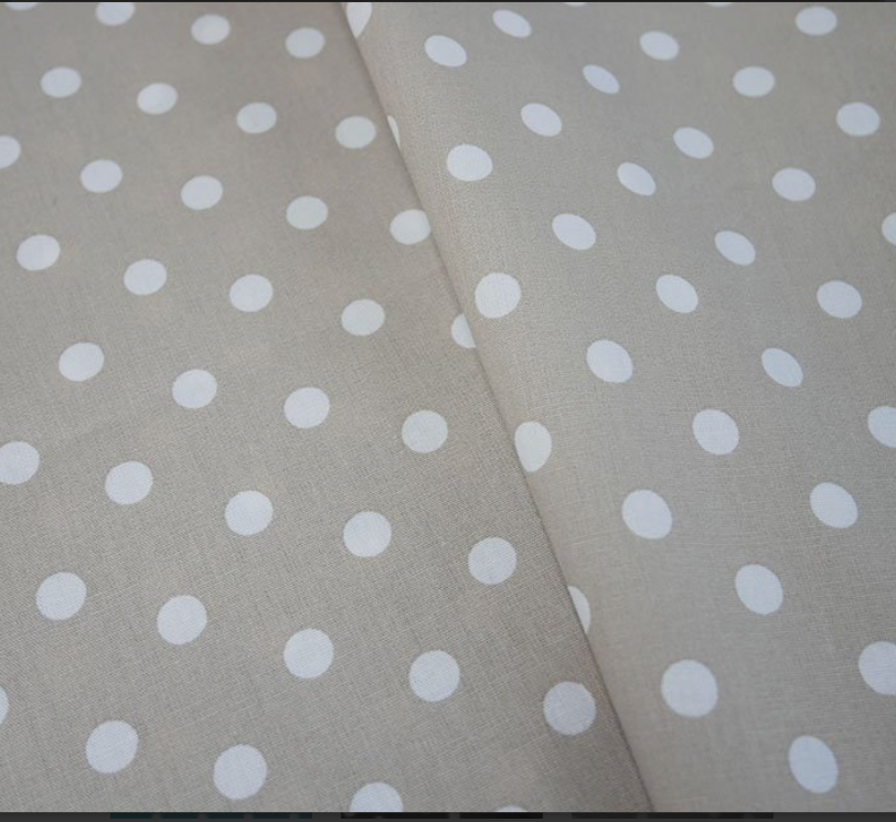 Peaspot cotton in Beige with white spots